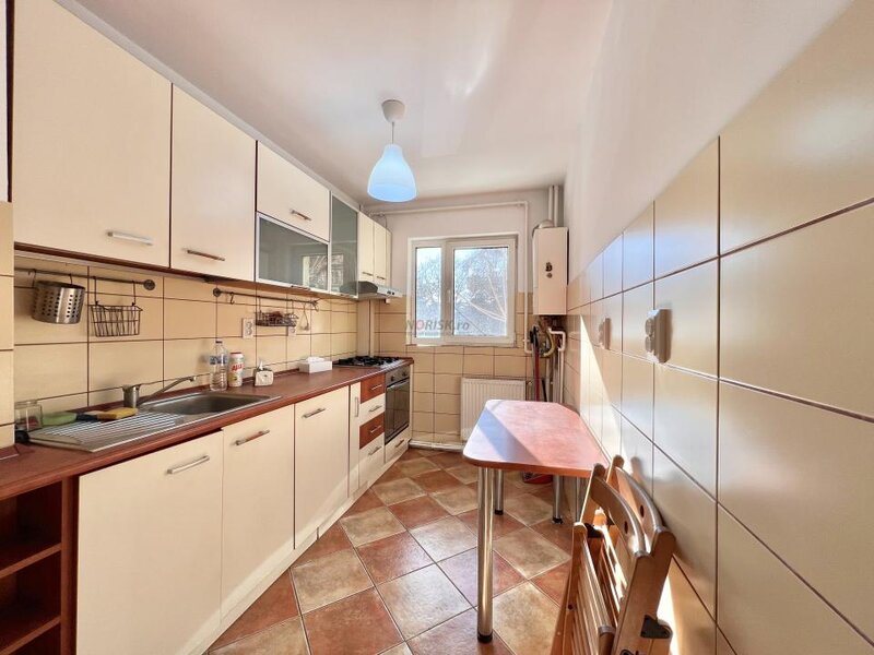 Piata Iancului, inchiriere 3 camere, centrala proprie, renovat.